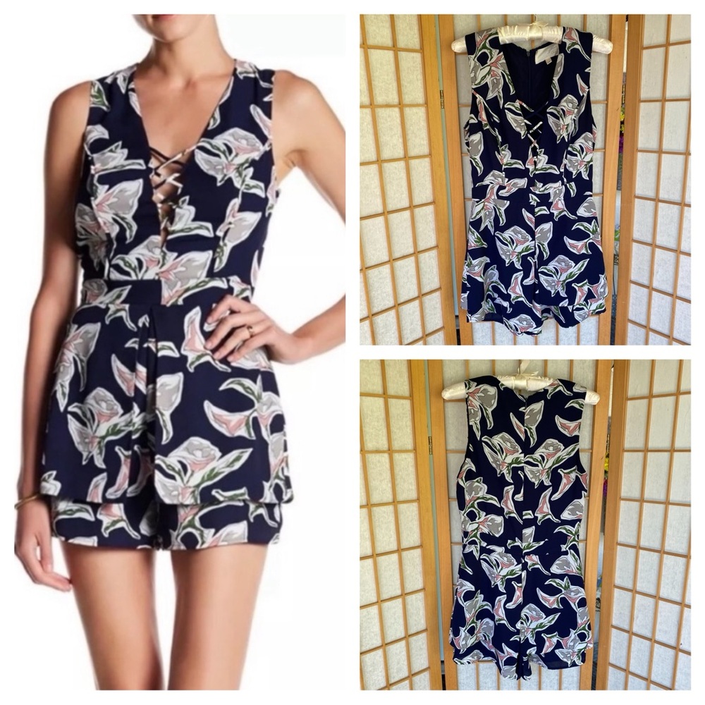 J.O.A. Navy Floral Sleeveless Crisscross Front Detail Romper/Dress SZ S